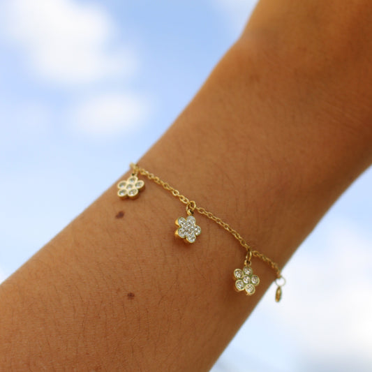 Le Bracelet avec des fleurs Doré